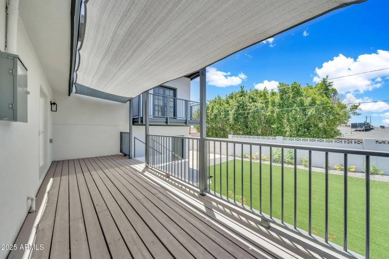 8436 N 13th Pl-42