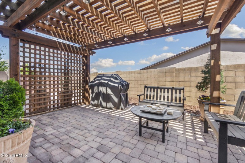 30-web-or-mls-707-lunar-view-way