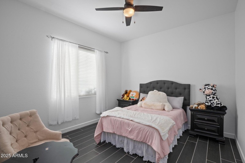 42-web-or-mls-_TMR5785