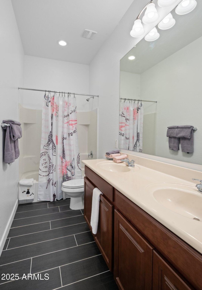 43-web-or-mls-_TMR5795