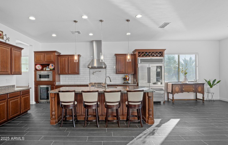 86-web-or-mls-_TMR5989