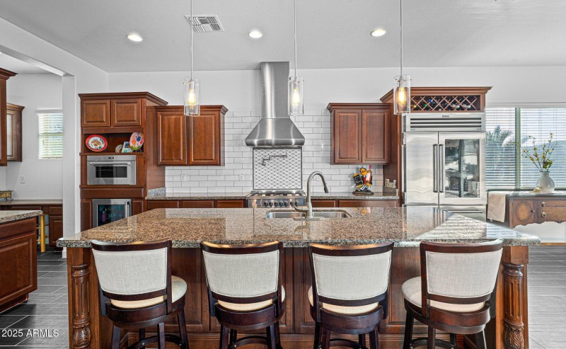 87-web-or-mls-_TMR6002