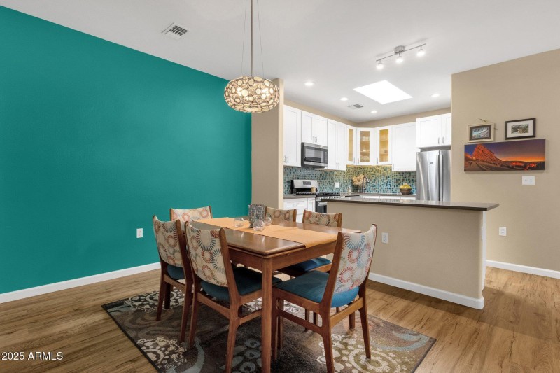 Dining Area 2