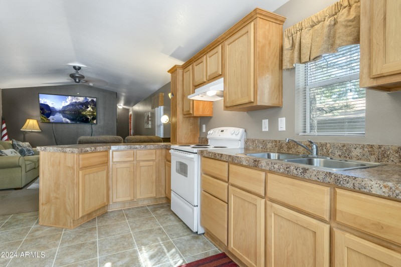 8 Kitchen