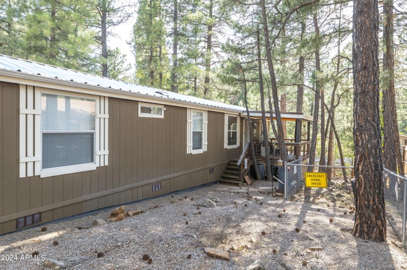 22 Spacious Yard