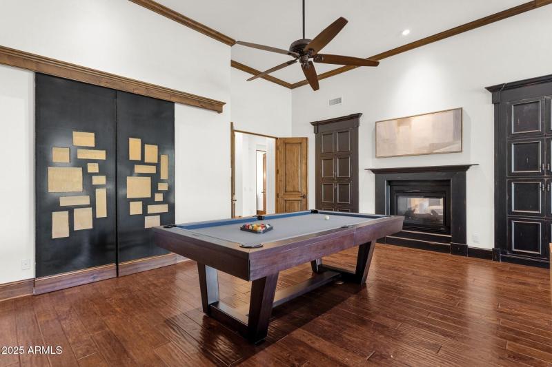 024_Pool Table