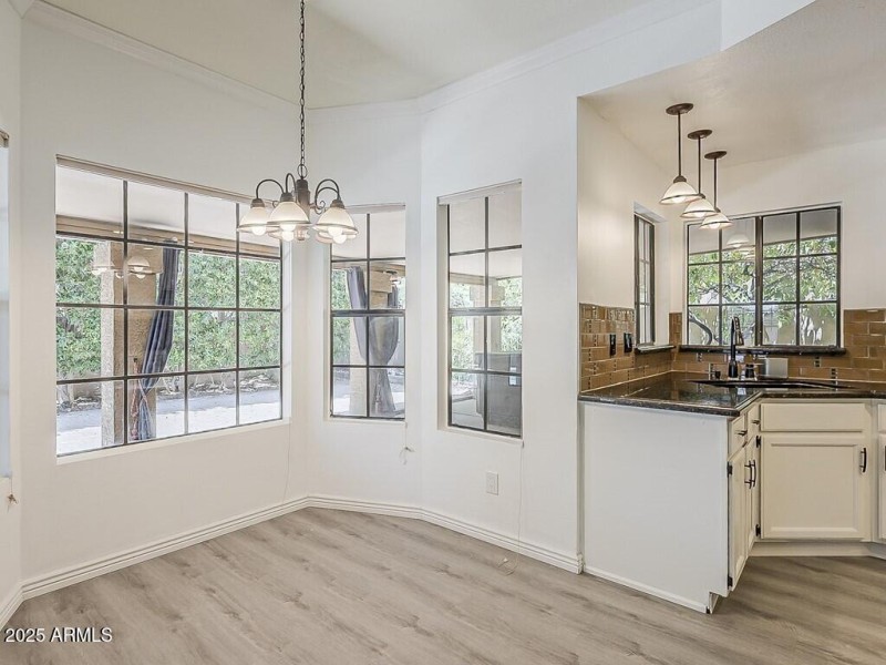 016_Breakfast Nook