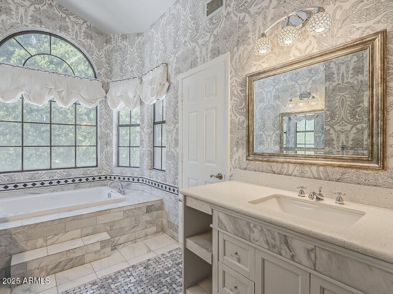 029_Master Bathroom