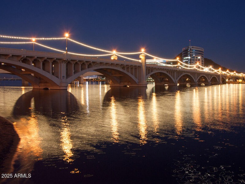 tempe-town-lake-wjet-arizona