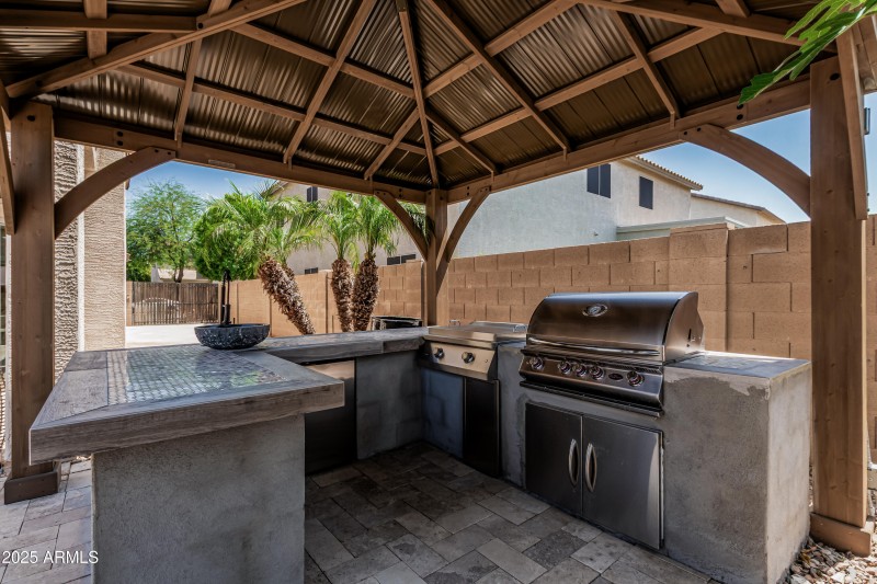 Outdoor Kitchen_2