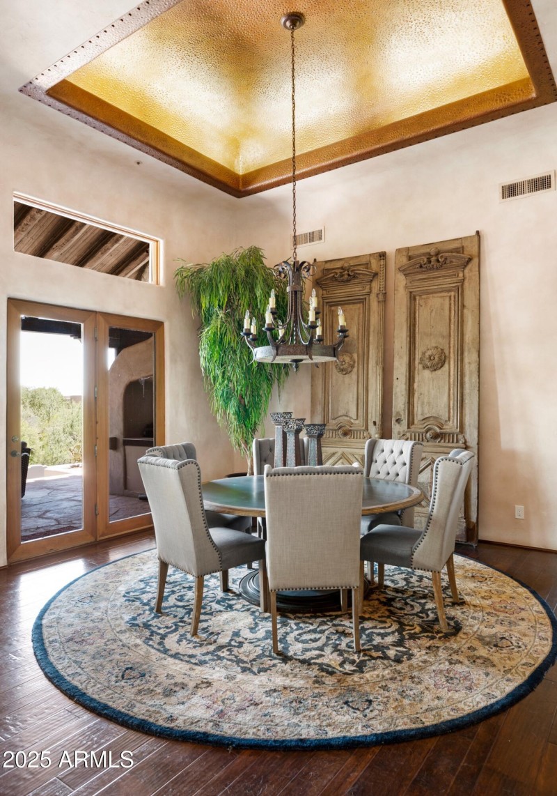 Dining Ceiling