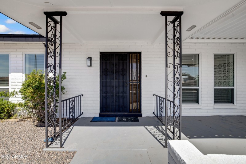 635 N 67th Pl-5