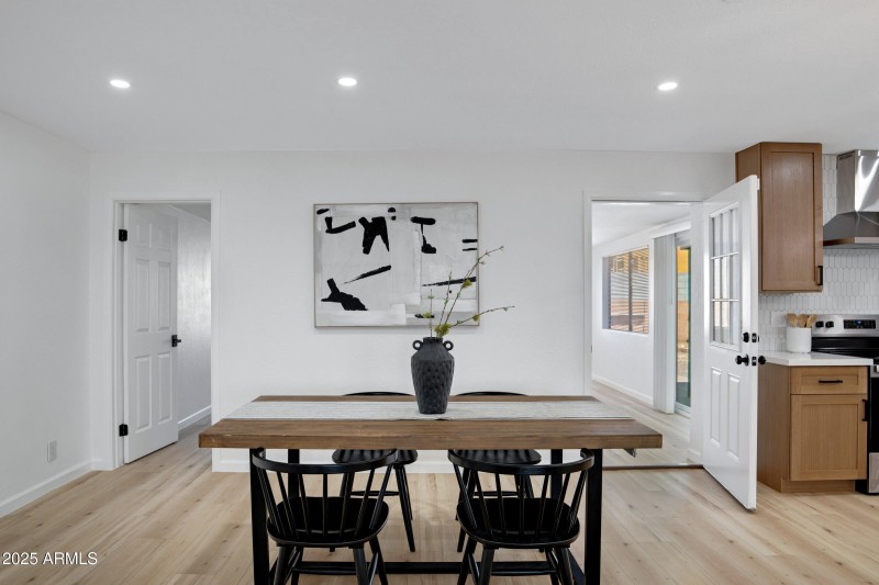 635 N 67th Pl-10