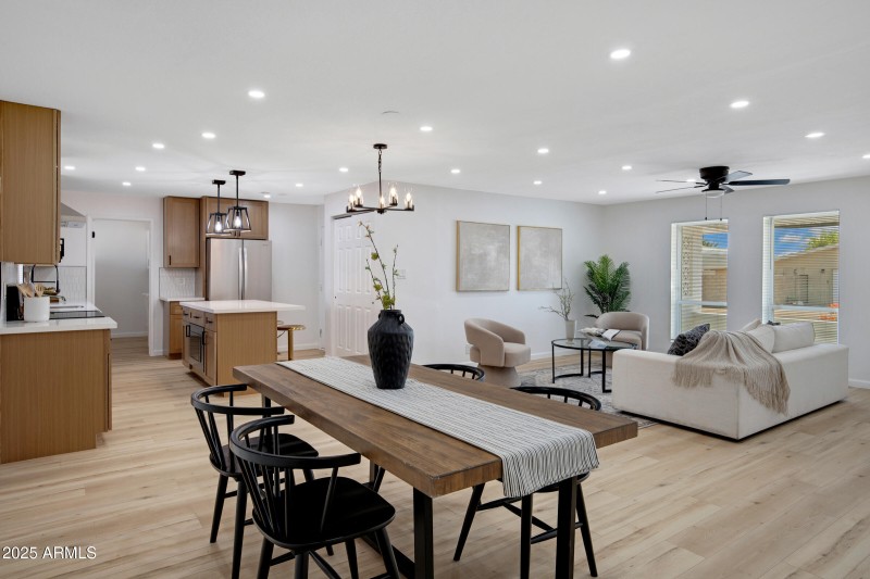 635 N 67th Pl-11