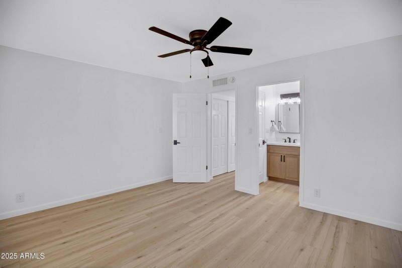 635 N 67th Pl-22
