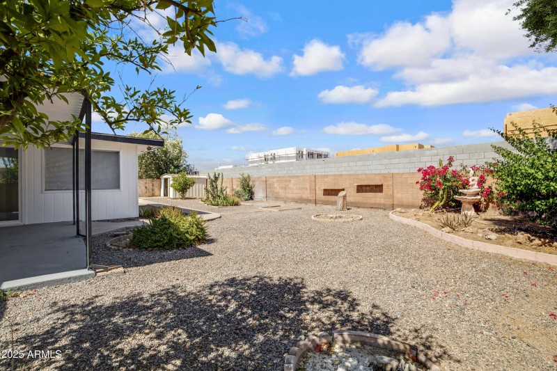 635 N 67th Pl-36