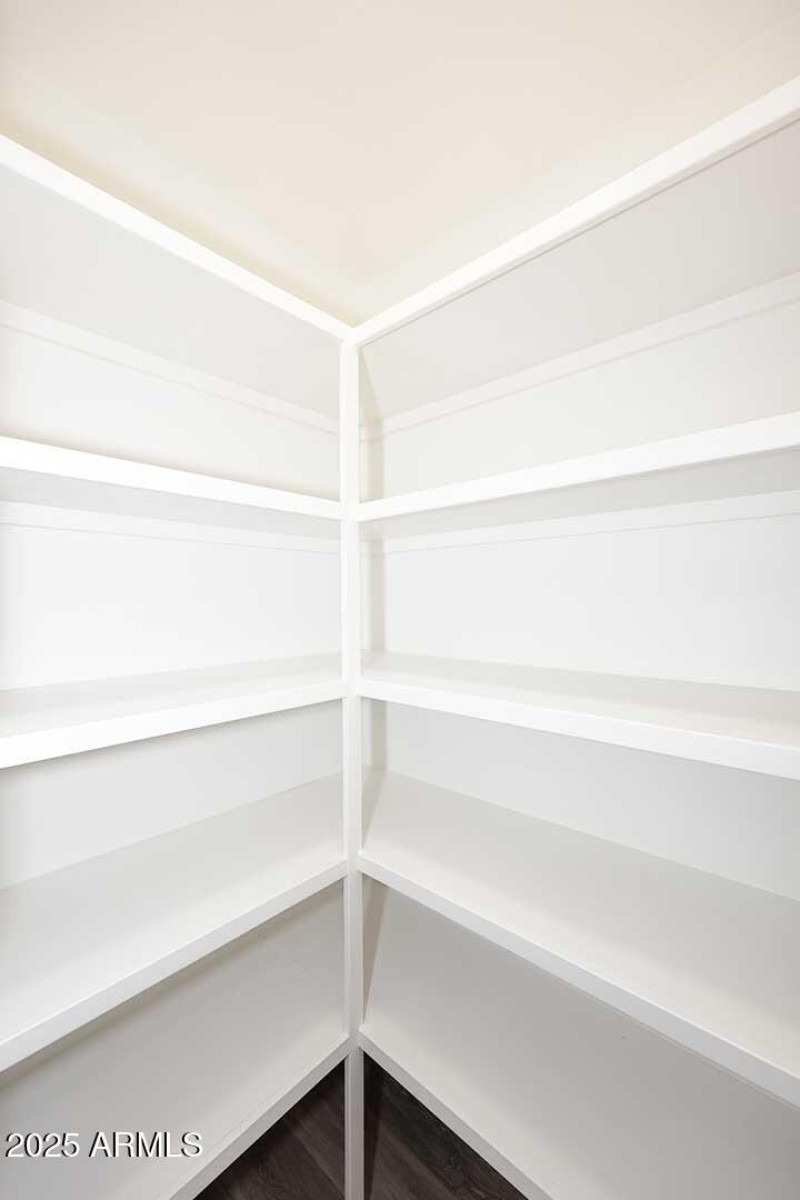 Kitchen-Pantry