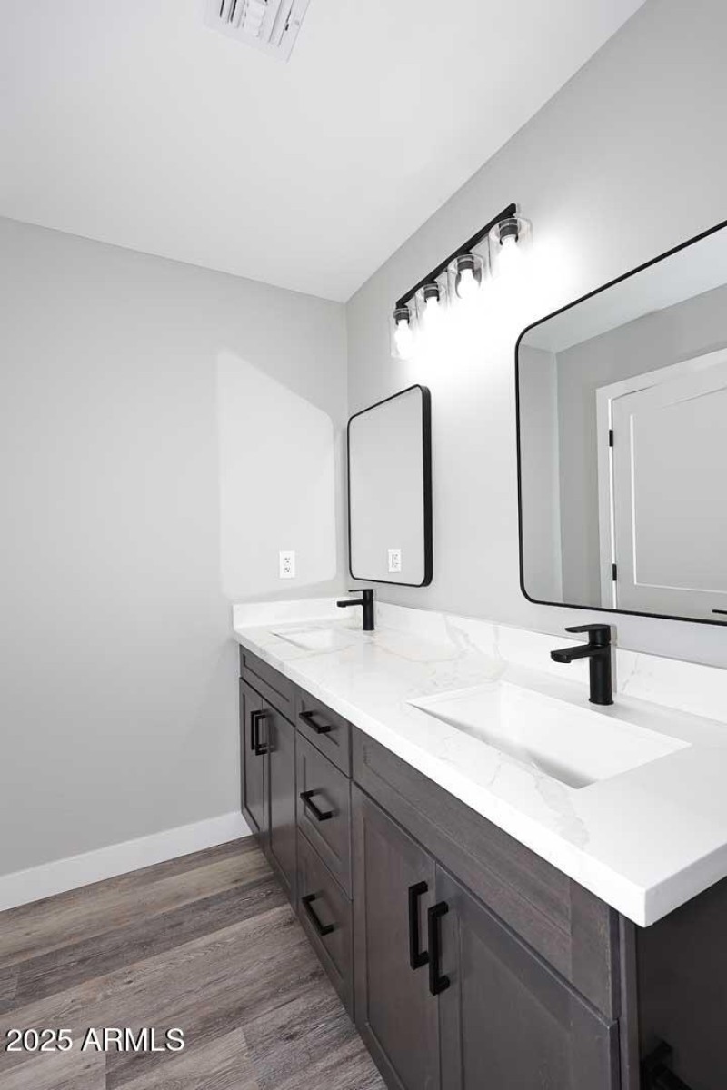 Hall Bath2