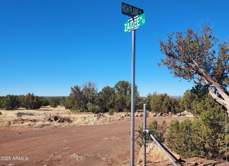 Intersection by NE Corner pin High Plain