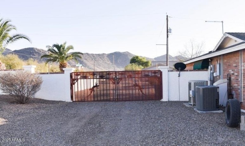 rv gate 2