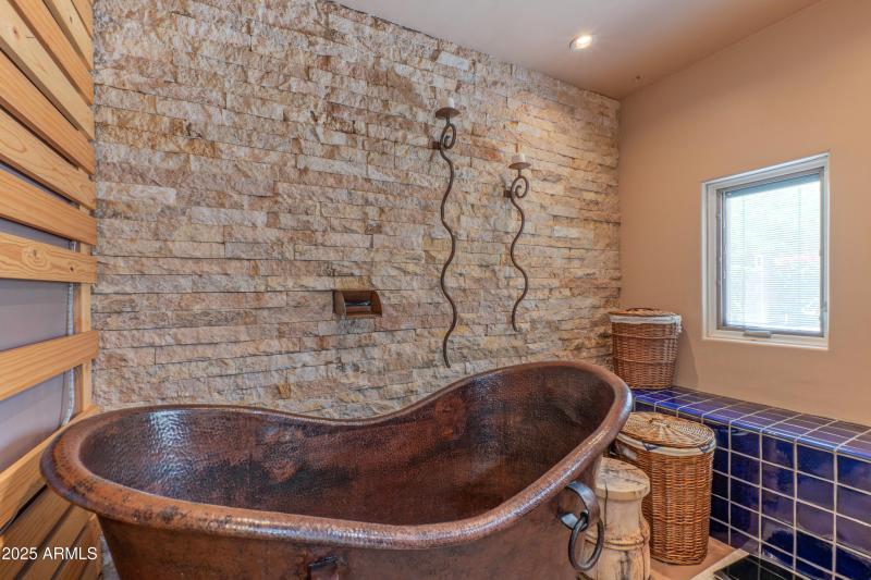 Copper tub