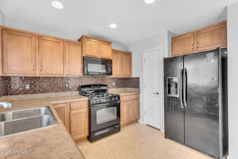 8-web-or-mls-8071 W Georgetown Way-8