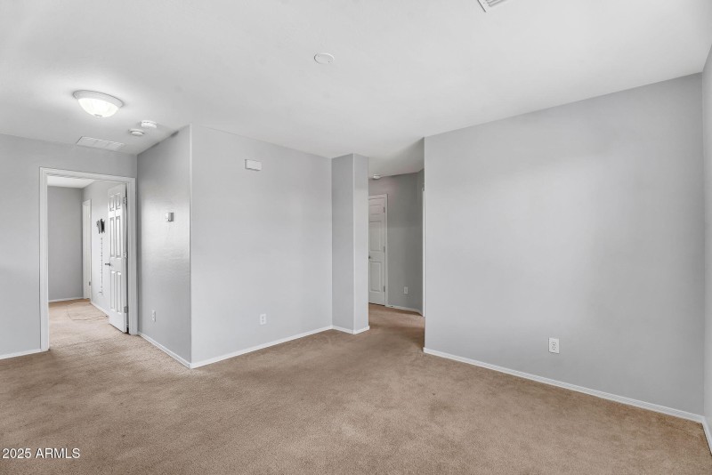 11-web-or-mls-8071 W Georgetown Way-13