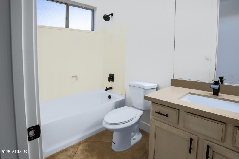 Guest suite Bath