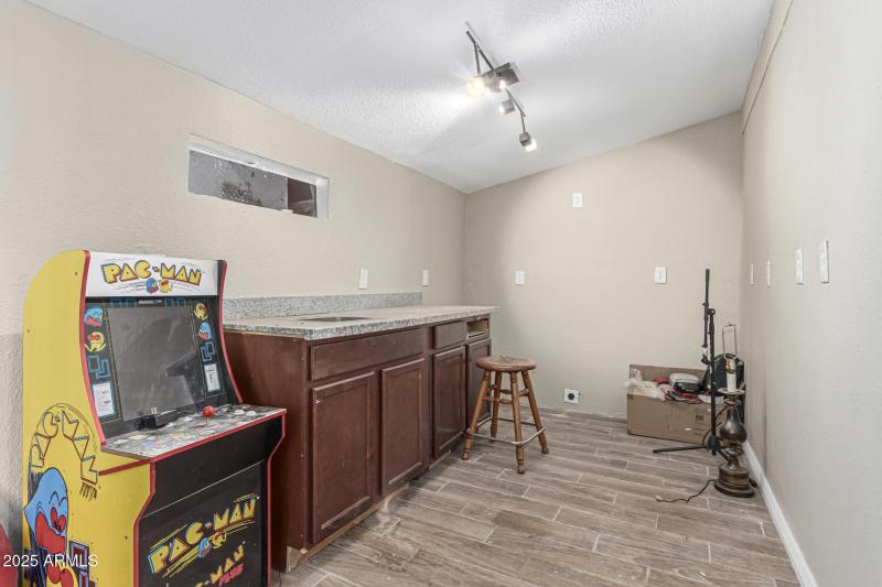 GUEST HOME KITCHEN