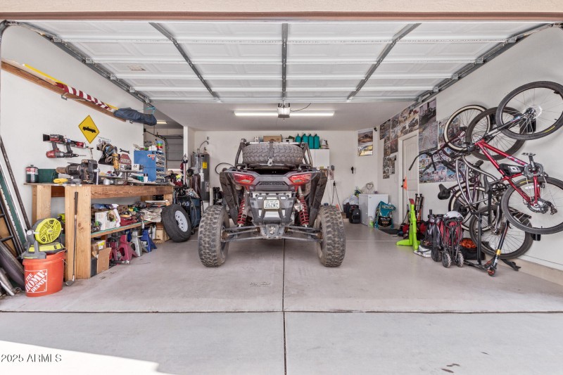 2-CAR GARAGE