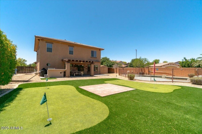 Putting green