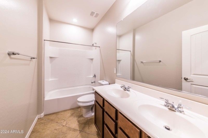 Copy of FullBathroom(1)