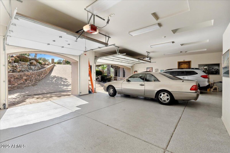 3-Garage