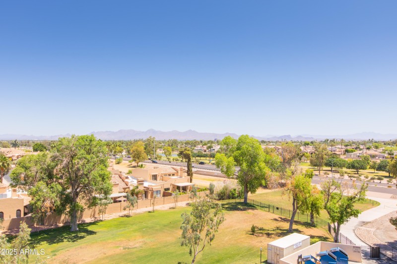 INCREDIBLE 6th FLOOR VIEWS!