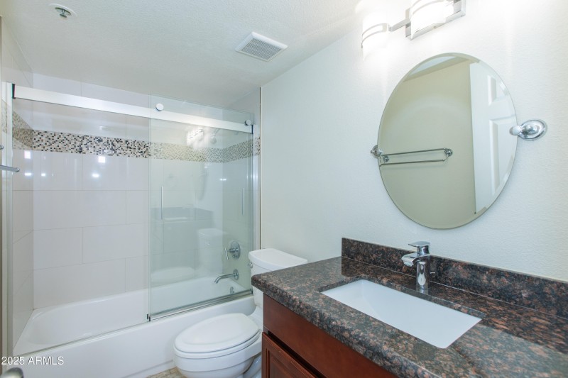 Full Hall Bathroom