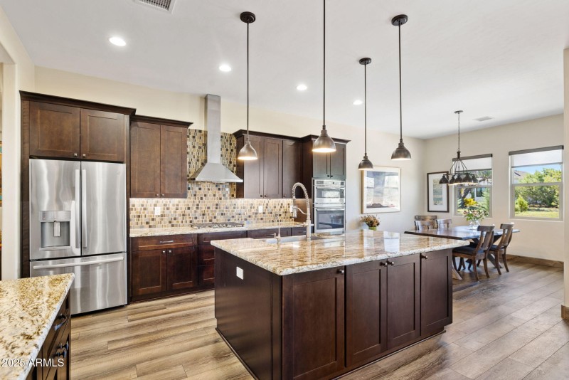20-Kitchen 1