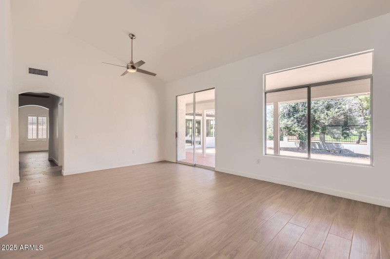 13916 W Whitewood Dr - Web Quality - 006