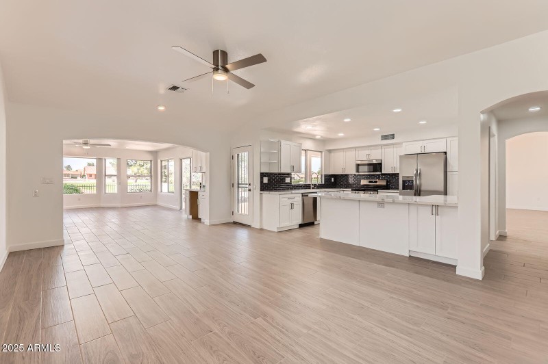 13916 W Whitewood Dr - Web Quality - 010
