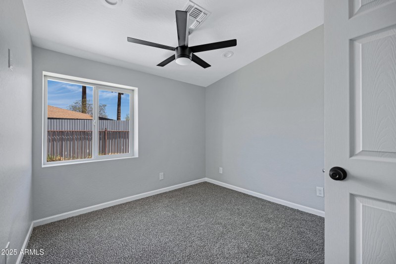 1804 E Pueblo Ave-13