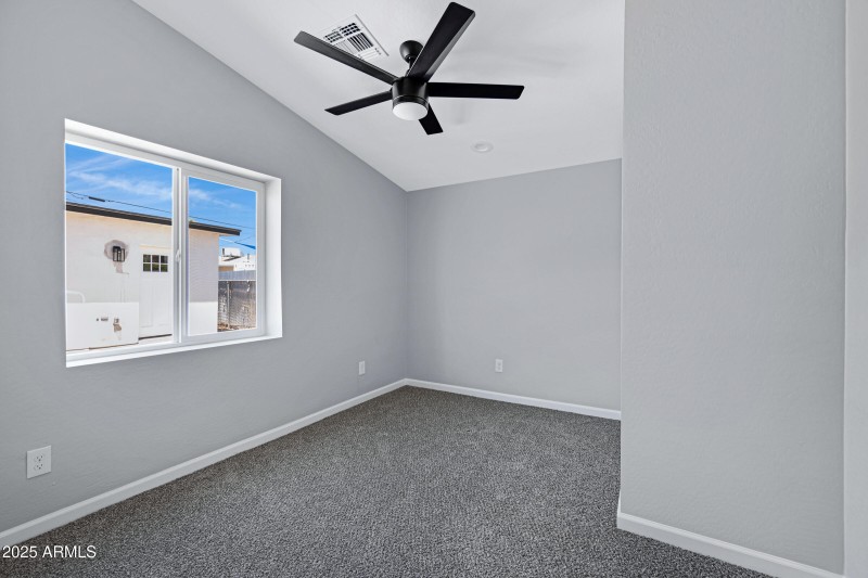 1804 E Pueblo Ave-14