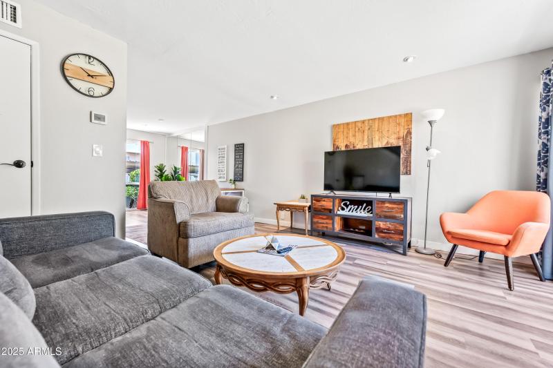 6-4630N68S242-ocupix