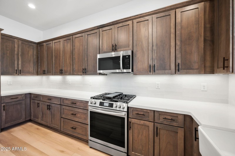 20-Kitchen (3)