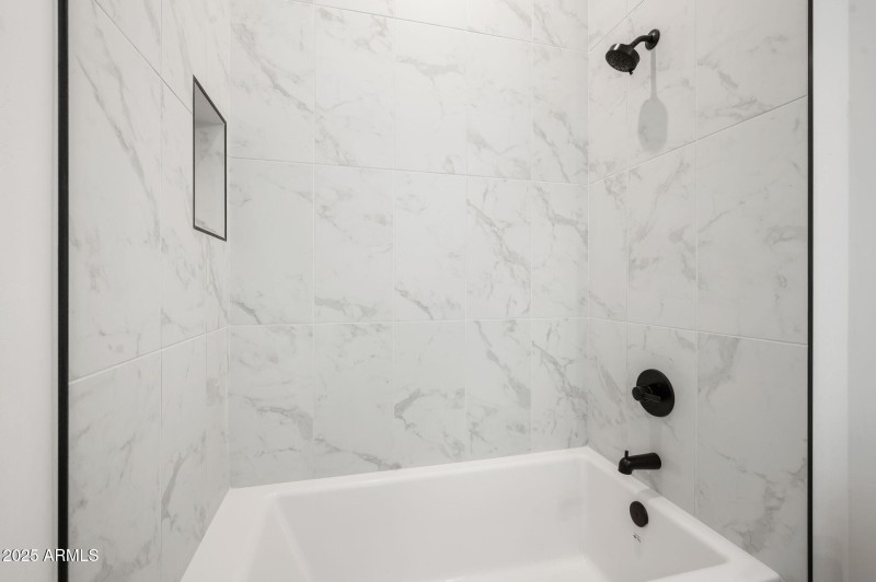 28-Bathroom 2 (2)