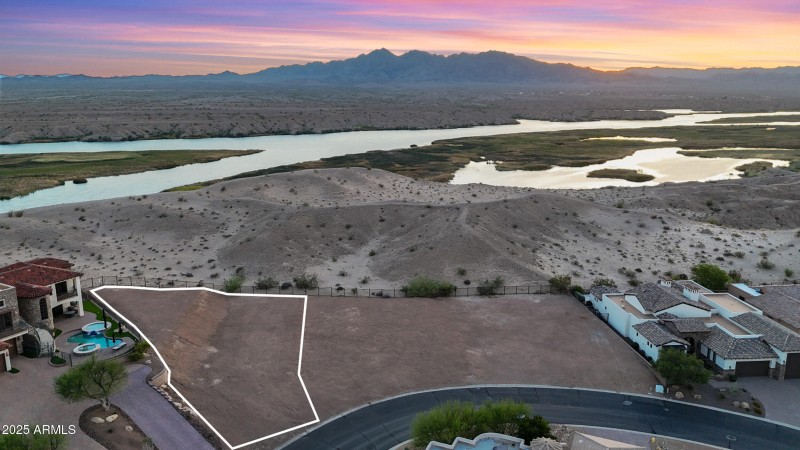 1718 E Tradition Lane MDG (14)