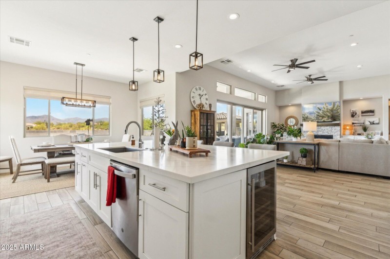 Kitchen/great rm