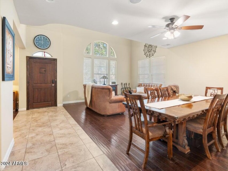 20240427175428103563000000-o