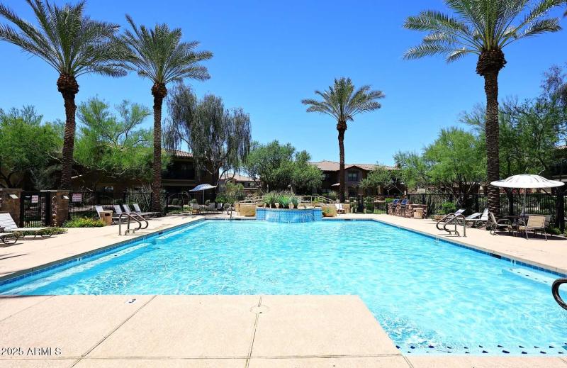 Bella Monte-Main Community Pool