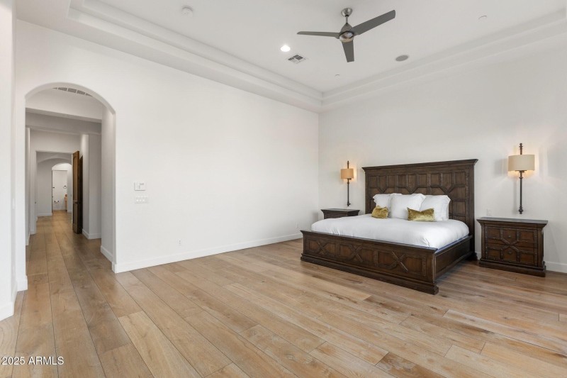025_Primary Suite 2