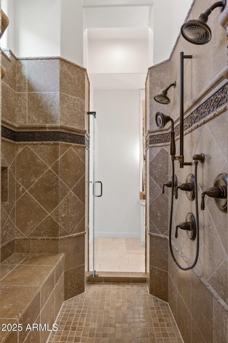 030_Primary Shower
