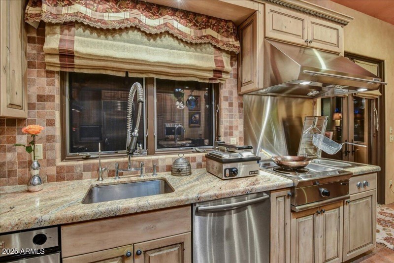 30-Kitchen